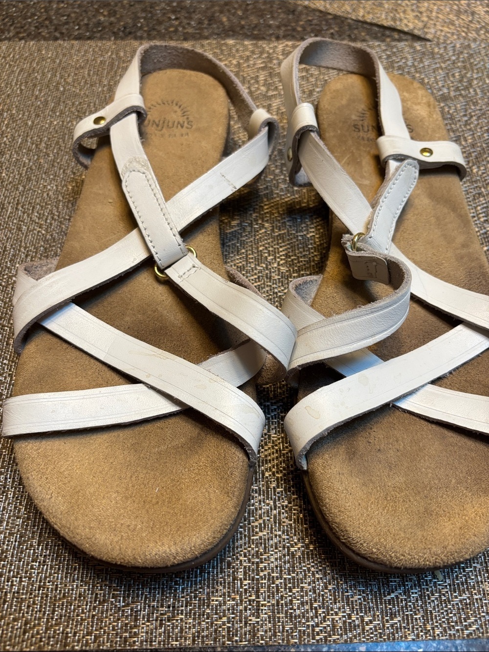 Bass Women's White Leather Strappy Sandals